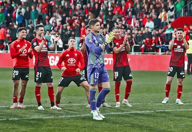 Salvador Raúl Fernández. El meta del Mirandés paró un penalti a Curro en el derbi ante el Burgos. Su intervención llegó con 0-0 en el marcador y tras esta, su equipo terminó ganando el encuentro para seguir con opciones de ascenso.