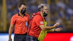 Gerardo Martino durante el partido contra El Salvador