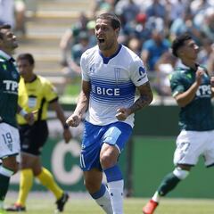 La UC golea a Wanderers con el VAR como gran protagonista