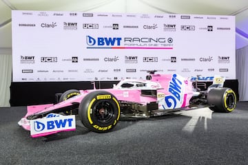 Racing Point se presenta en Austria con la nueva decoración del RP20 sobre el coche de 2019.