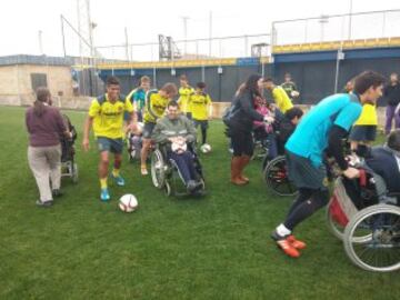 Villarreal B con la Fundación Aspropace.