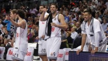FESTIVAL. Nocioni, Llull, Bourousis, Reyes y Ayón disfrutaron en el partido ante el Sassari. El Madrid acabó con 115 puntos aquel día.