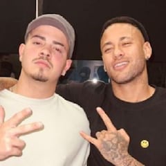 Neymar, fiesta y póker horas después de su grave lesión