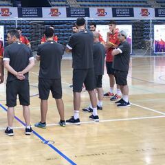 Los Hispanos entrenan en Almería para jugar con Suecia
