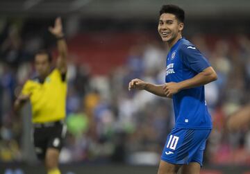 En junio de 2019, Cruz Azul anunció el fichaje de Pol Fernández, un talentoso mediocampista procedente de Racing Club. El futbolista jugó apenas 15 partidos con la Máquina Celeste y salió cedido a Boca Juniors. Con los xeneizes, Fernández ha jugado 42 partidos, anotado tres goles y servido una asistencia. Es una incógnita cuál será su futuro profesional.