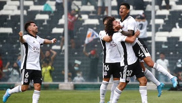 Futbol, Colo Colo vs Universidad de Chile.
Fecha 5, campeonato Nacional 2022.
El jugador de Colo Colo Esteban Pavez,  derecha, celebra su gol contra Universidad de Chile durante el partido de primera division realizado en el estadio Monumental.
Santiago, Chile.
06/03/2022
Marcelo Hernandez/Photosport

Football, Colo Colo vs Universidad de Chile.
5th date, 2022 National Championship.
Colo Colo’s player Esteban Pavez, right, celebrates his goal against Universidad de Chile during the first division match at Santa Laura stadium.
Santiago, Chile.
06/03/2022
Marcelo Hernandez/Photosport