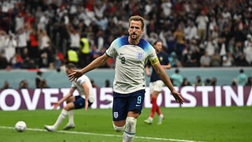 Soccer Football - FIFA World Cup Qatar 2022 - Quarter Final - England v France - Al Bayt Stadium, Al Khor, Qatar - December 10, 2022 England's Harry Kane celebrates scoring their first goal REUTERS/Dylan Martinez