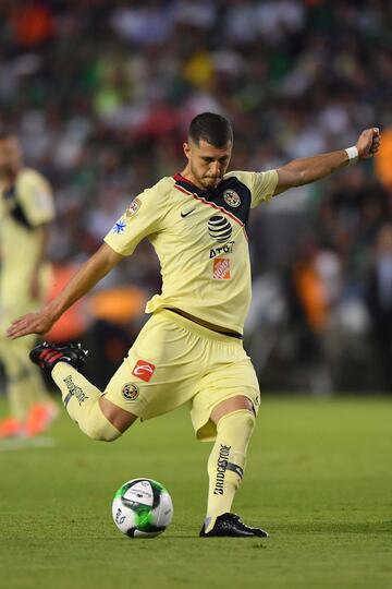 Guido no se perdió ningún partido con los Azulcremas. Al igual que Marchesín sumó los 1530 minutos. Celebró tres anotaciones, recibió 2 tarjetas amarillas y ninguna roja.