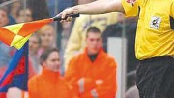 <b>¡ORSAY! </b>Los asistentes deberán reciclarse: la IB volvió a ilegalizar el fuera de juego posicional.