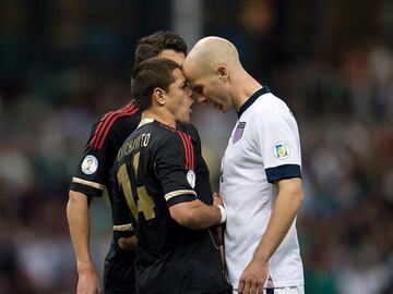 Javier Hernández y Michael Bradley también nos regalaron otro episodio lleno de odio deportivo en el Azteca