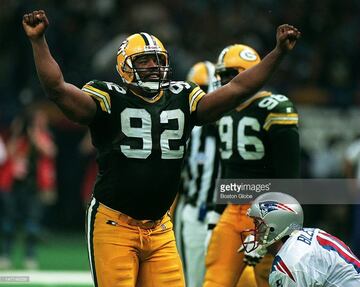 Reggie White, ala defensivo, estuvo 13 veces (1985-1998, 2000).