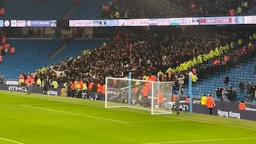 Manchester United fans taunt Manchester City with savage chant