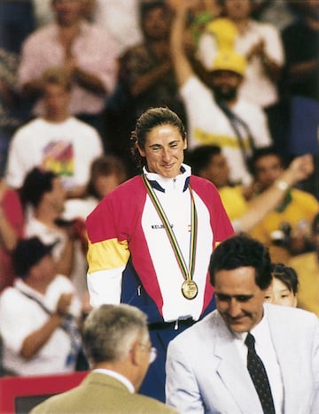 Almudena Muñoz consiguió el oro olímpico en judo en la categoría de -52 kilos. Se enfrentó en la final a la japonesa Noriko Mizoguchi. Los de Barcelona 92 eran sus primeros olímpicos, por lo que conseguir el oro en casa fue la guinda del pastel.