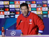 Atletico Madrid's Argentine coach Diego Simeone gives a press conference on the eve of the UEFA Champions League, League phase matchday 8 match between Club Atletico de Madrid and Bodoe/Glimt at the Metropolitano stadium in Madrid on January 27, 2026. (Photo by Oscar DEL POZO / AFP)