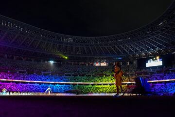 Vista general del espectáculo de luces realizado durante la ceremonia. 