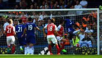 Kurt Zouma anot&oacute; el primer gol de Chelsea.