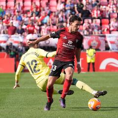 La falta de acierto condena al Mirandés frente al Almería