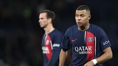 Paris Saint-Germain's French forward #07 Kylian Mbappe looks on at the end of the UEFA Champions League Group F football match between Paris Saint-Germain (PSG) and AC Milan at the Parc de Princes in Paris on October 25, 2023. (Photo by FRANCK FIFE / AFP)
