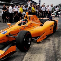 McLaren "no descarta" el naranja Papaya para 2018