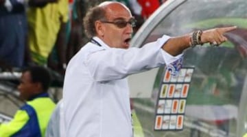 Como técnico, Neveu se ha desempeñado mayoritariamente de selecciones africanas como Congo, Mauritania, Guinea, Níger, etc. Con Guinea ganó la Copa africana de naciones en 2006.