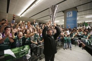 Málaga celebra la victoria de Unicaja en Eurocup