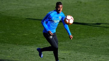 El jugador de Boca Sebastián Villa durante el entrenamiento.