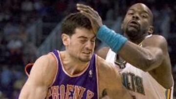 <b>CRUZA EL CHARCO.</b> El jugador georgiano deja la NBA para jugar en nuestro país.