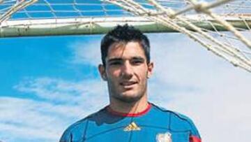 <b>BAJO PALOS. </b>Adán, el portero del Castilla, podría debutar hoy con la Selección Sub-21 debido a la lesión de Cuéllar. Ha despuntado este año y hay muchas esperanzas depositadas en él.