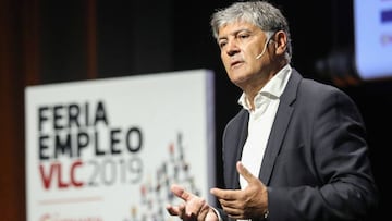 Toni Nadal da una charla durante una conferencia en la Feria de Empleo 2019 de Valencia.