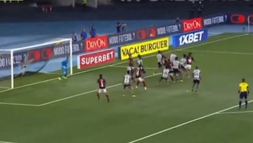 Erick Pulgar volvió a ser héroe en Brasil gracias a esto: así reaccionó el público