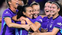 Marta lo vuelve a hacer