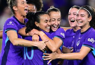 Marta lo vuelve a hacer