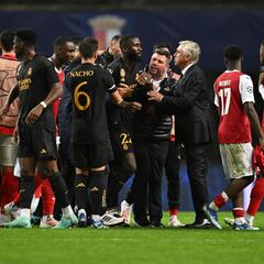 Un asistente de Artur Jorge insultó gravemente a Rüdiger