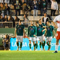 El Racing de Ferrol tumba el muro del Huesca