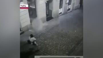 Impactantes imágenes de un terrorista en Viena
