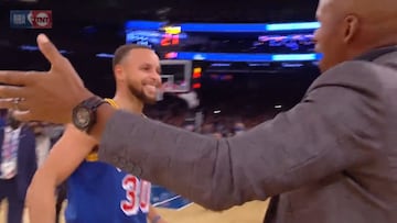 El abrazo de Curry a Allen tras romper su récord de triples