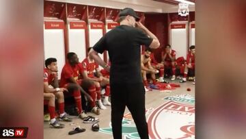 Jurgen Klopp en el vestuario del Liverpool