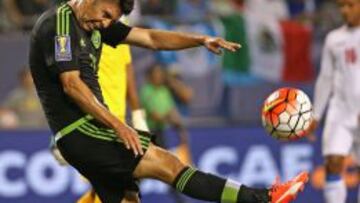 Oribe Peralta es uno de los futbolistas aztecas m&aacute;s caros de la Liga MX.