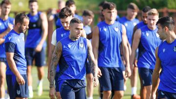 Roger Martí, en un entrenamiento del Levante.