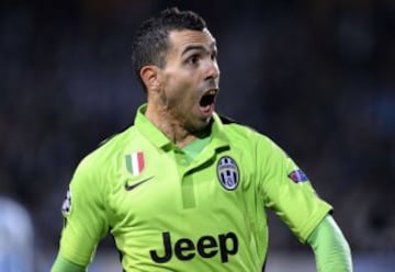 Carlos Tevez. Arturo Vidal jugó los 90 minutos en Juventus y tuvo un buen cometido.