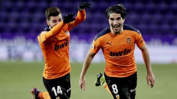 VALLADOLID, SPAIN - JANUARY 10: Carlos Soler of Valencia celebrates 0-1 with Jose Gaya of Valencia during the La Liga Santander match between Real Valladolid v Valencia at the Estadio Nuevo Jose Zorrilla on January 10, 2021 in Valladolid Spain (Photo by