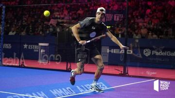 Juan Lebr&oacute;n durante la final del Master Final de World Padel Tour.