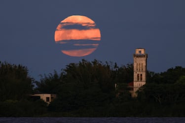 Good news for stargazers: These are the supermoons, eclipses, and other celestial events you can see in 2026