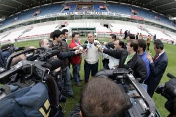 Yosu en su vuelta como entrenador del Racing en 2006. 