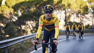 Tom Dumoulin: "El ciclismo está vivo en Colombia"