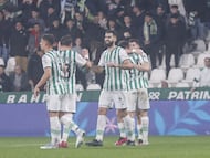 Los jugadores del Córdoba celebran el primer gol ante el Burgos