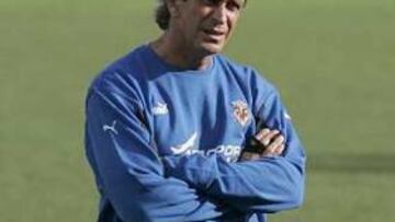 <B>MUCHOS PARTIDOS.</B> Pellegrini ha destacado el "bloque" como punto básico del equipo y por ello hará "rotaciones".