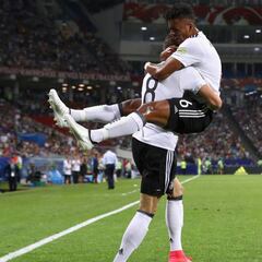 Bayern Munich confirm interest in Schalke star Goretzka