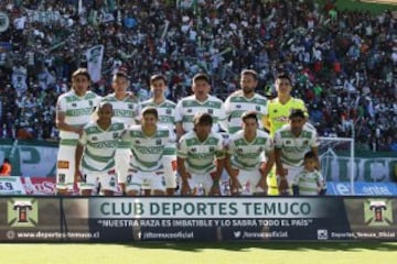 Futbol, Temuco v Copiapo.
Campeonato Loto 2015 - 2016 primera B.
El plantel de deportes  Temuco  posa para los fotógrafos previo al partido  primera B en el estadio Bicentenario Germán Becker.
Temuco, Chile.
16/04/2016
Ramon Monroy/Photosport*******
