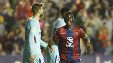 Boateng celebra uno de los goles del Levante.